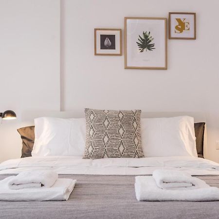 Wide Comfy Studio Apartment Centrally Located In Thissio Athén Kültér fotó