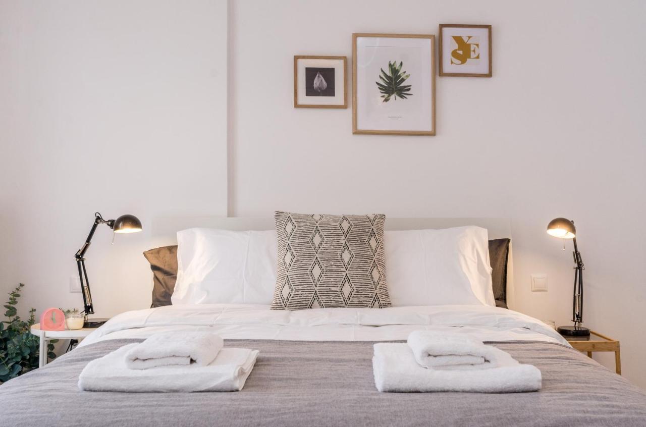 Wide Comfy Studio Apartment Centrally Located In Thissio Athén Kültér fotó