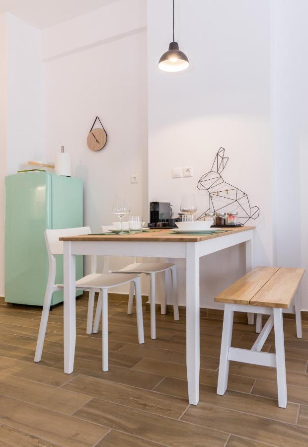 Wide Comfy Studio Apartment Centrally Located In Thissio Athén Kültér fotó