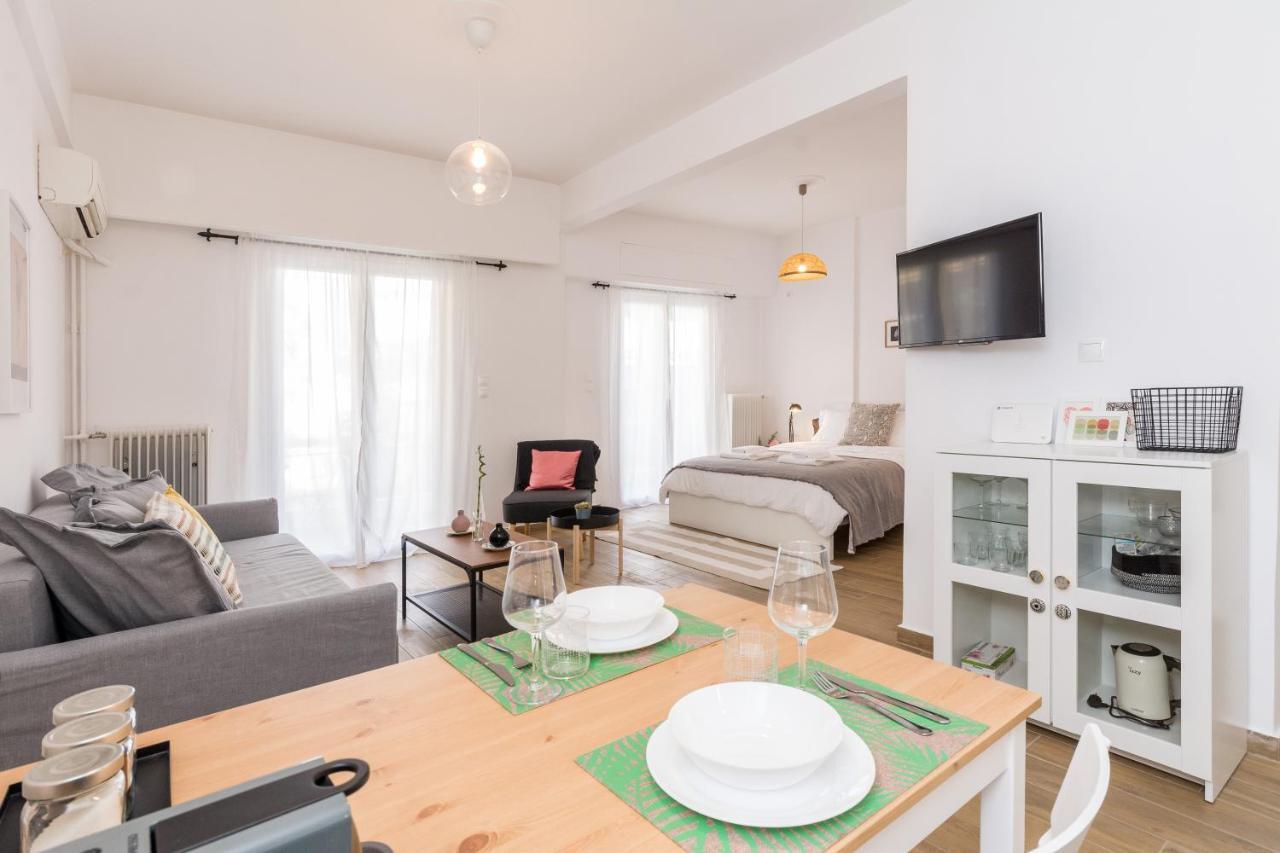 Wide Comfy Studio Apartment Centrally Located In Thissio Athén Kültér fotó