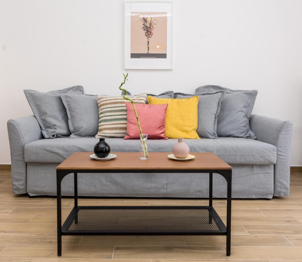 Wide Comfy Studio Apartment Centrally Located In Thissio Athén Kültér fotó